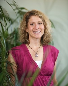 Dr. Kristen Favreau